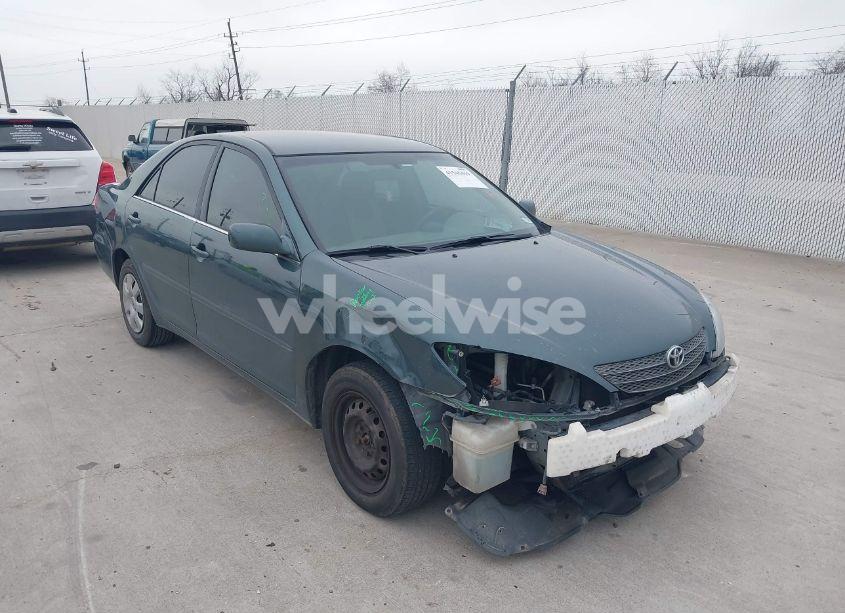 Photo 6 of 2004 Toyota Camry LE (VIN 4T1BE32KX4U306725)