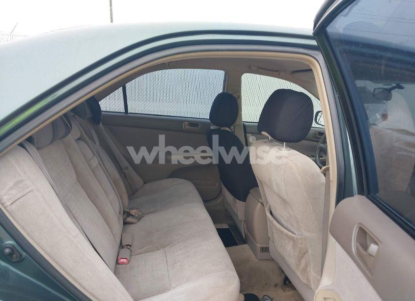 Photo 8 of 2004 Toyota Camry LE (VIN 4T1BE32KX4U306725)