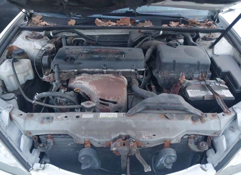 Photo 10 of 2004 Toyota Camry LE (VIN 4T1BE32KX4U313089)