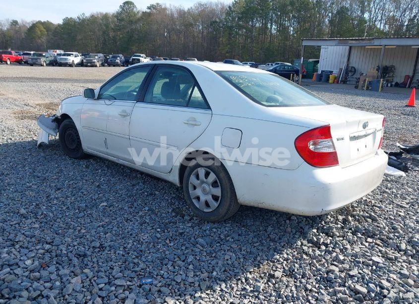 Photo 3 of 2004 Toyota Camry LE (VIN 4T1BE32KX4U328384)