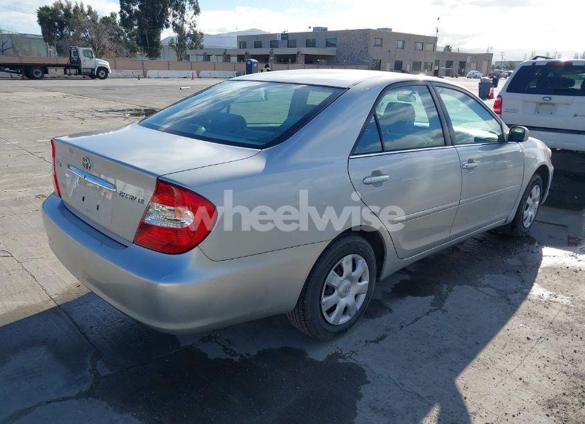 Photo 4 of 2004 Toyota Camry LE (VIN 4T1BE32KX4U335447)