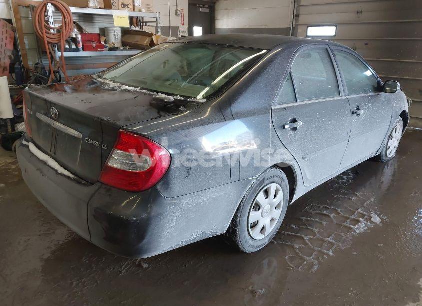 Photo 4 of 2004 Toyota Camry LE (VIN 4T1BE32KX4U337912)