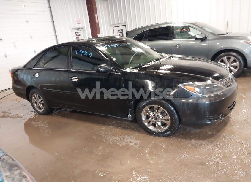 Photo 13 of 2004 Toyota Camry LE (VIN 4T1BE32KX4U368397)