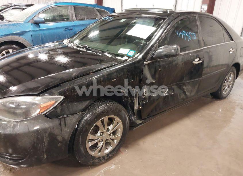 Photo 6 of 2004 Toyota Camry LE (VIN 4T1BE32KX4U368397)