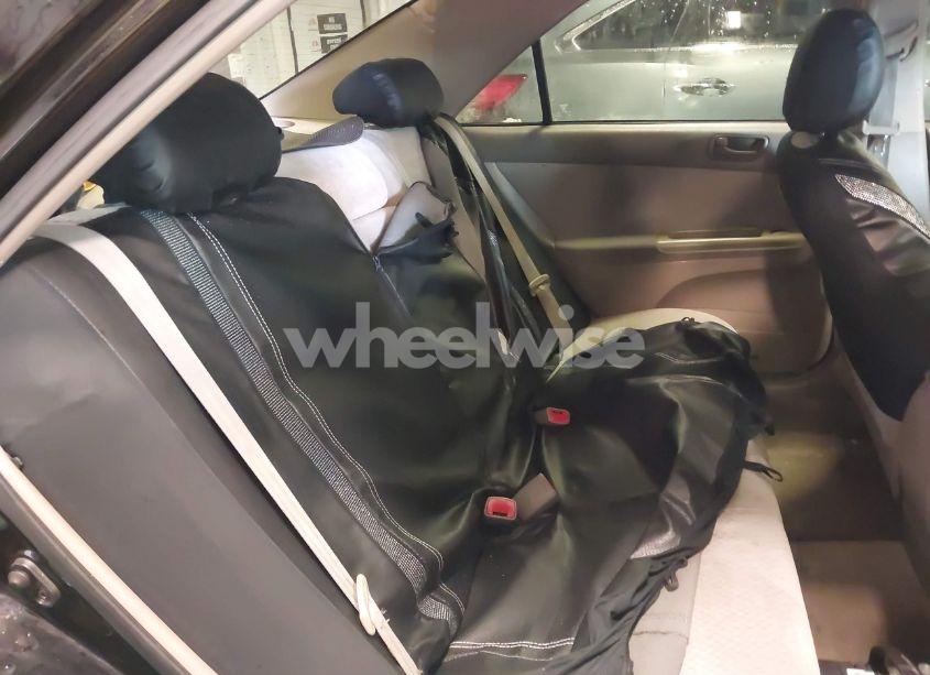 Photo 8 of 2004 Toyota Camry LE (VIN 4T1BE32KX4U368397)