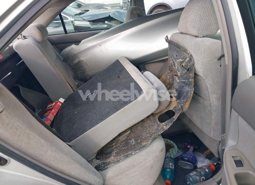 Photo 8 of 2004 Toyota Camry LE (VIN 4T1BE32KX4U815584)