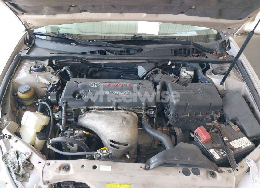 Photo 10 of 2004 Toyota Camry LE (VIN 4T1BE32KX4U826259)