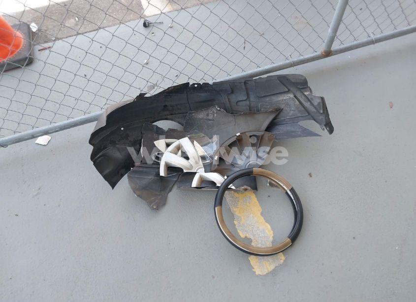 Photo 12 of 2004 Toyota Camry LE (VIN 4T1BE32KX4U826259)