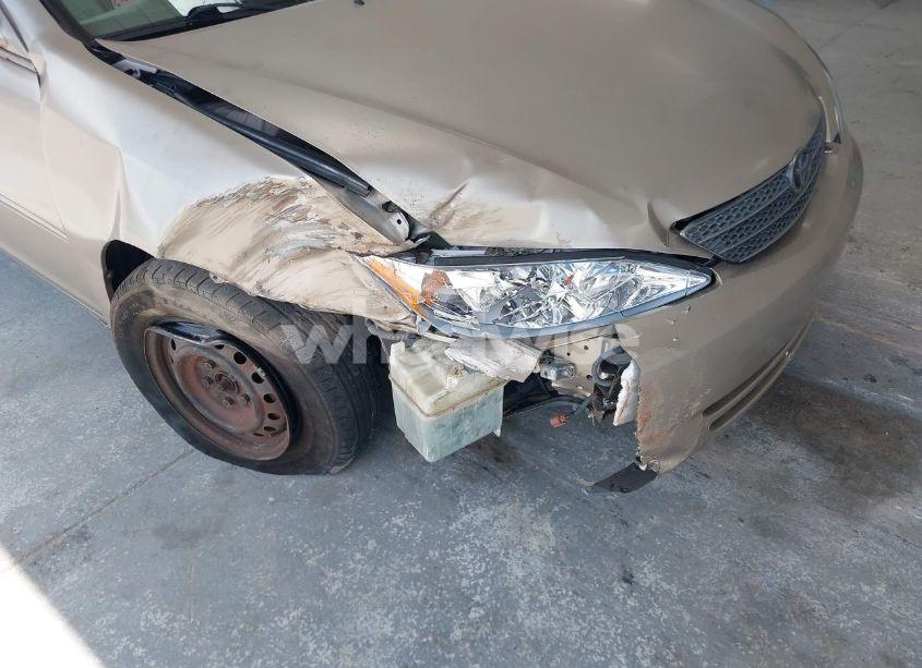 Photo 6 of 2004 Toyota Camry LE (VIN 4T1BE32KX4U826259)