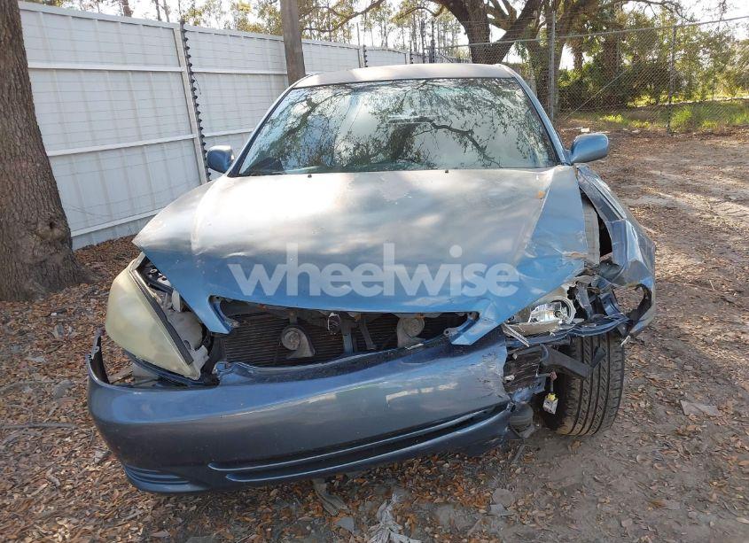 Photo 6 of 2004 Toyota Camry LE (VIN 4T1BE32KX4U833325)