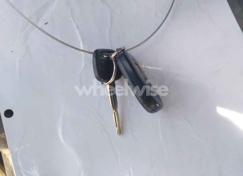 Photo 11 of 2004 Toyota Camry LE (VIN 4T1BE32KX4U833745)