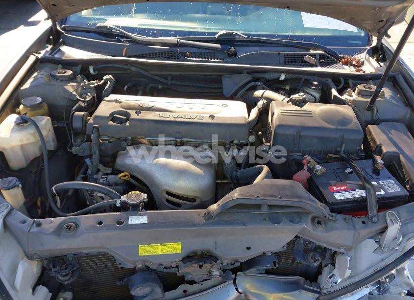 Photo 10 of 2004 Toyota Camry LE (VIN 4T1BE32KX4U853218)