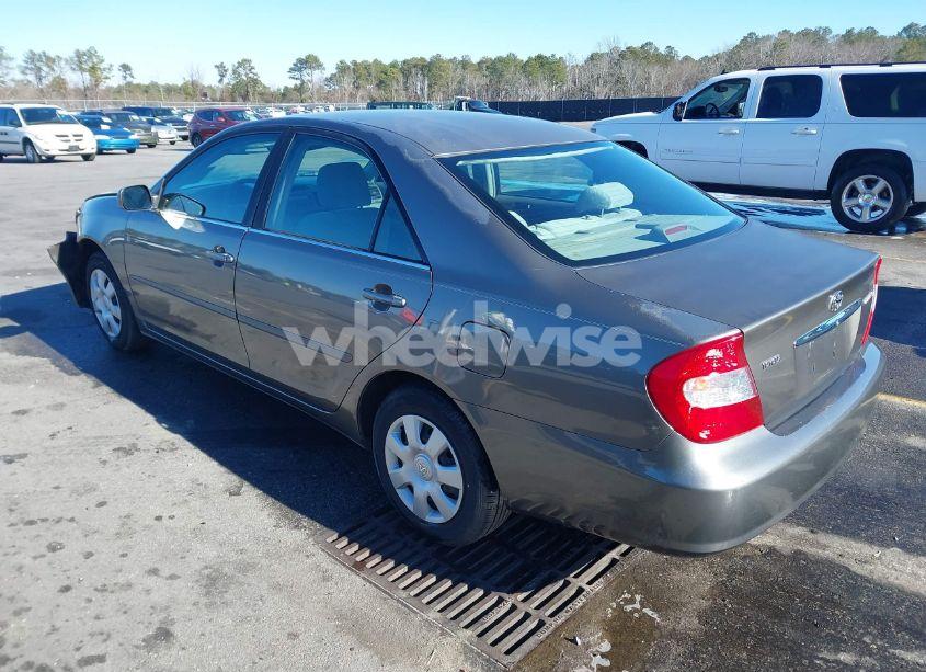 Photo 3 of 2004 Toyota Camry LE (VIN 4T1BE32KX4U853218)