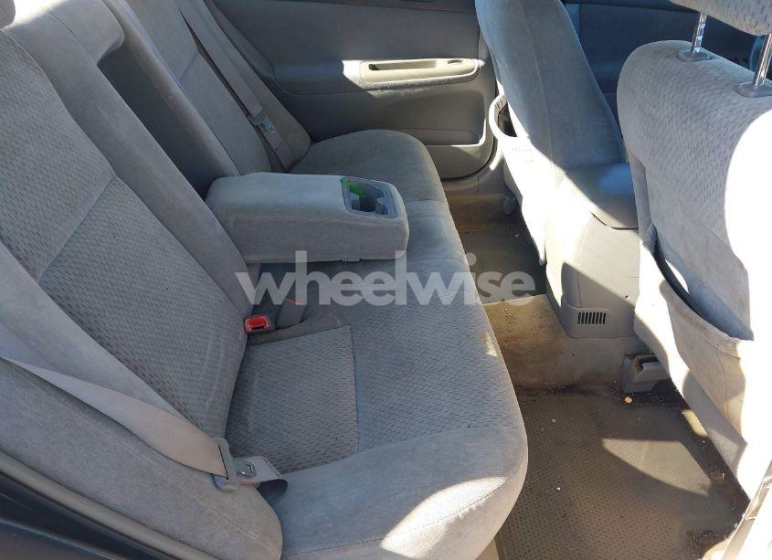 Photo 8 of 2004 Toyota Camry LE (VIN 4T1BE32KX4U853218)