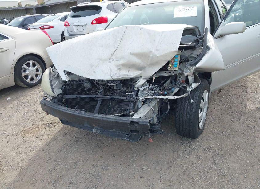 Photo 6 of 2004 Toyota Camry LE (VIN 4T1BE32KX4U857088)