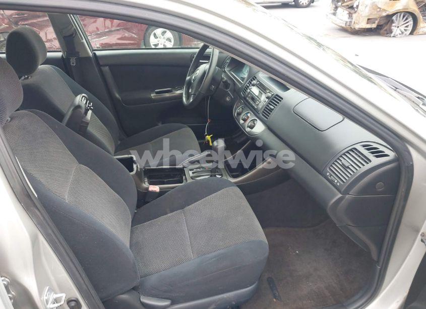 Photo 5 of 2004 Toyota Camry SE (VIN 4T1BE32KX4U879138)