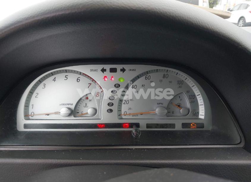 Photo 7 of 2004 Toyota Camry SE (VIN 4T1BE32KX4U879138)