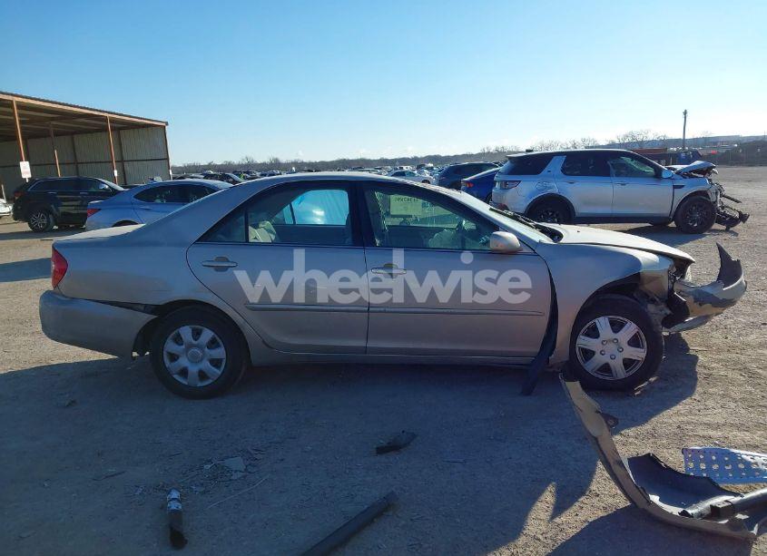 Photo 12 of 2004 Toyota Camry LE (VIN 4T1BE32KX4U902062)