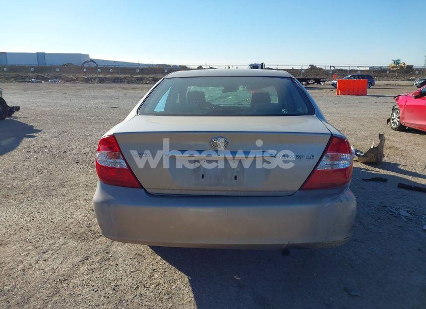 Photo 15 of 2004 Toyota Camry LE (VIN 4T1BE32KX4U902062)