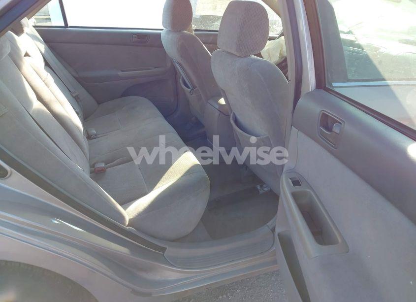 Photo 8 of 2004 Toyota Camry LE (VIN 4T1BE32KX4U902062)