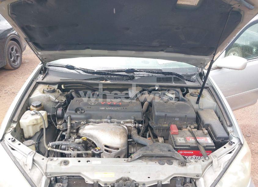 Photo 10 of 2004 Toyota Camry STD (VIN 4T1BE32KX4U914230)