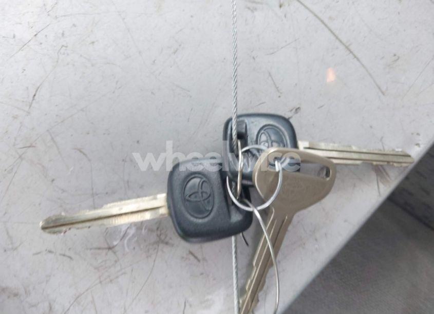 Photo 11 of 2004 Toyota Camry STD (VIN 4T1BE32KX4U914230)