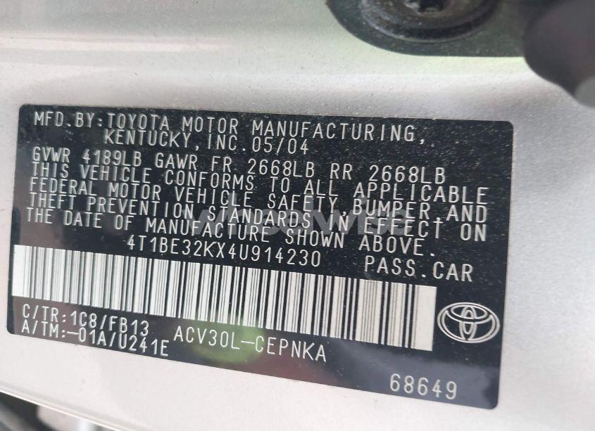 Photo 9 of 2004 Toyota Camry STD (VIN 4T1BE32KX4U914230)