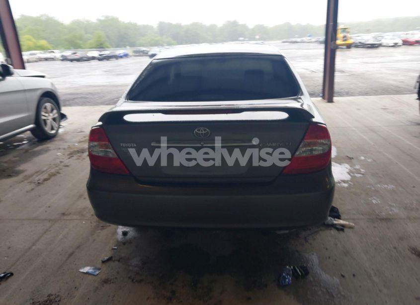 Photo 16 of 2004 Toyota Camry LE/SE/STD/XLE (VIN 4T1BE32KX4U919993)