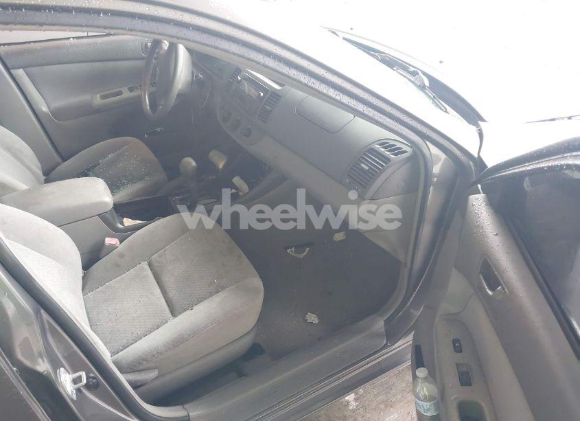 Photo 5 of 2004 Toyota Camry LE/SE/STD/XLE (VIN 4T1BE32KX4U919993)