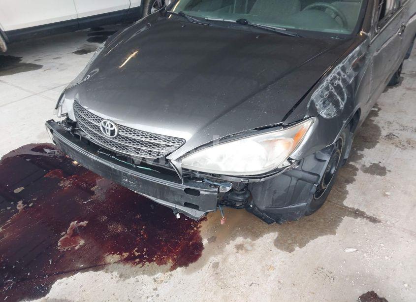 Photo 6 of 2004 Toyota Camry LE/SE/STD/XLE (VIN 4T1BE32KX4U919993)