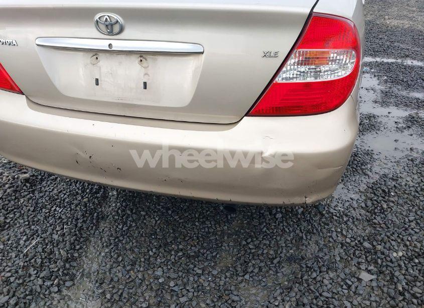 Photo 12 of 2004 Toyota Camry XLE (VIN 4T1BE32KX4U931609)