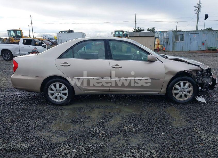 Photo 14 of 2004 Toyota Camry XLE (VIN 4T1BE32KX4U931609)