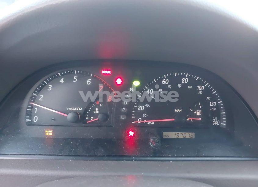 Photo 7 of 2004 Toyota Camry XLE (VIN 4T1BE32KX4U931609)