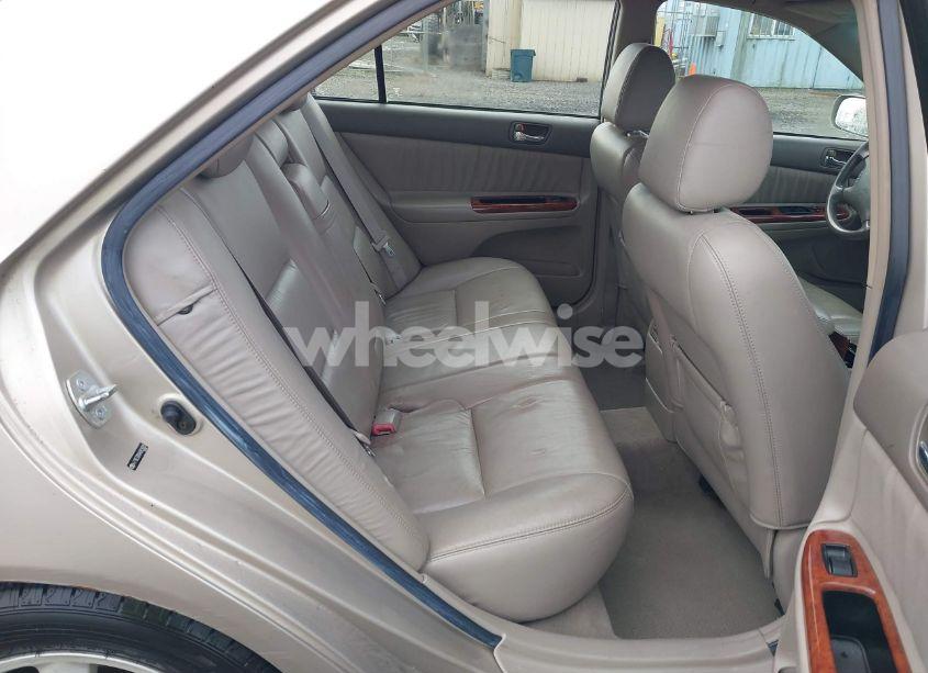 Photo 8 of 2004 Toyota Camry XLE (VIN 4T1BE32KX4U931609)