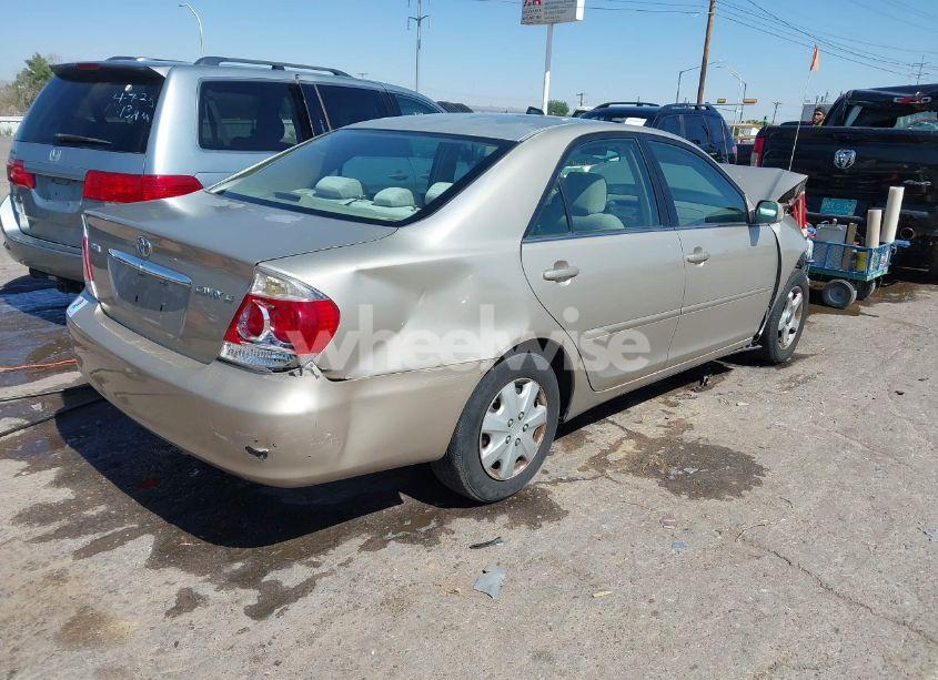 Photo 4 of 2005 Toyota Camry LE/SE/STD/XLE (VIN 4T1BE32KX5U030886)