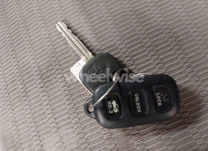 Photo 11 of 2005 Toyota Camry LE (VIN 4T1BE32KX5U046599)