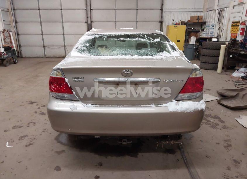 Photo 17 of 2005 Toyota Camry LE (VIN 4T1BE32KX5U046599)