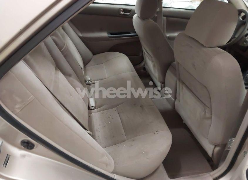 Photo 8 of 2005 Toyota Camry LE (VIN 4T1BE32KX5U046599)