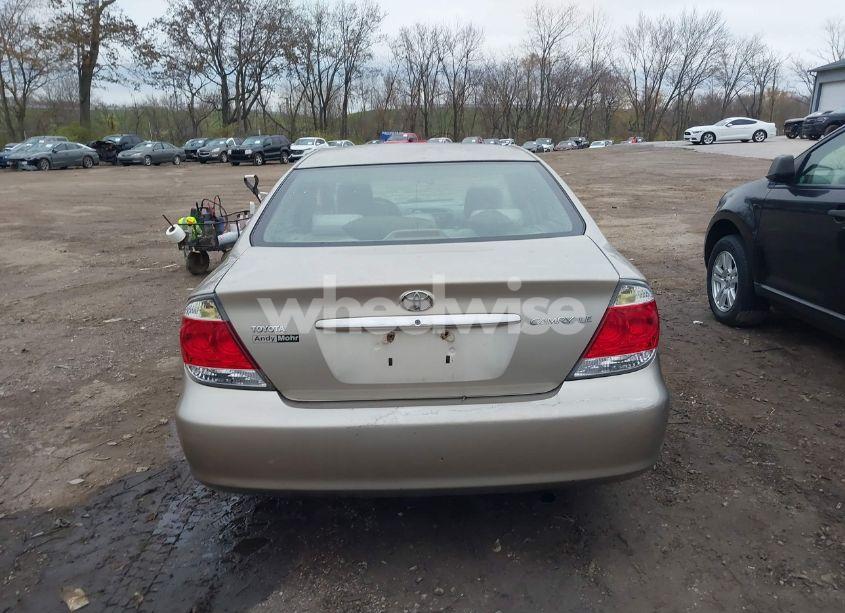 Photo 15 of 2005 Toyota Camry LE (VIN 4T1BE32KX5U049910)