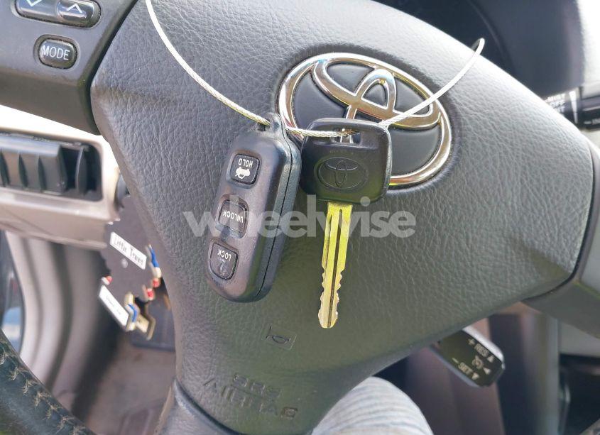Photo 11 of 2005 Toyota Camry SE (VIN 4T1BE32KX5U069767)