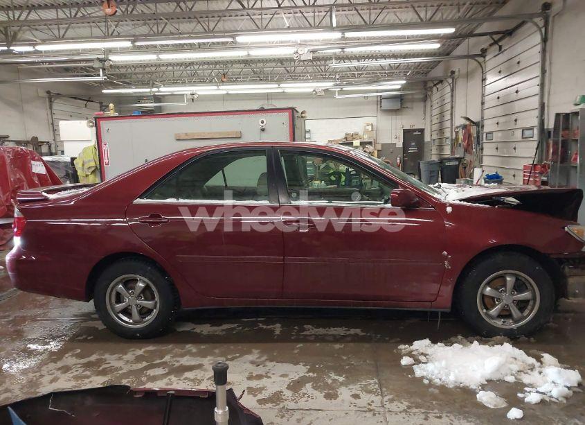 Photo 14 of 2005 Toyota Camry LE (VIN 4T1BE32KX5U072815)