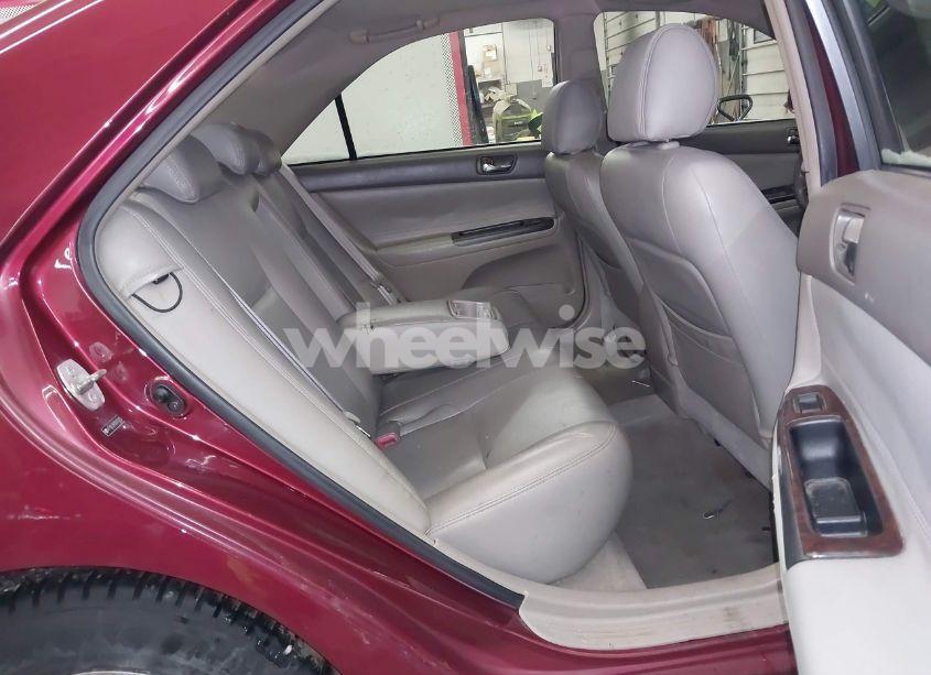 Photo 8 of 2005 Toyota Camry LE (VIN 4T1BE32KX5U072815)