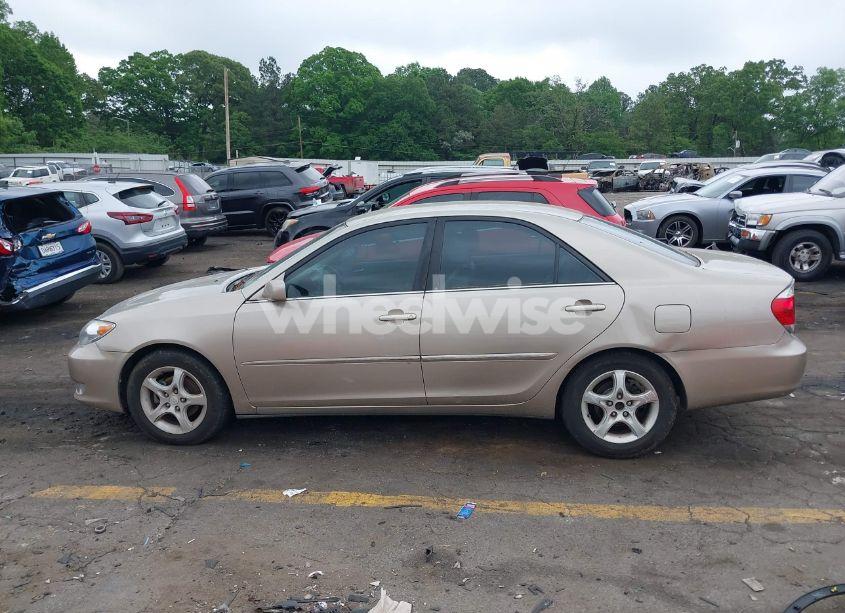 Photo 14 of 2005 Toyota Camry XLE (VIN 4T1BE32KX5U088853)