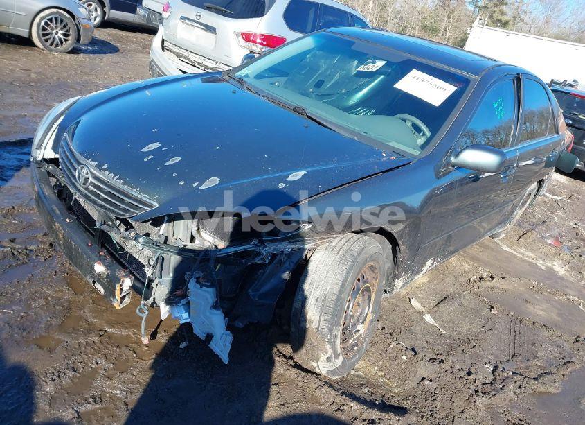 Photo 2 of 2005 Toyota Camry LE (VIN 4T1BE32KX5U091929)