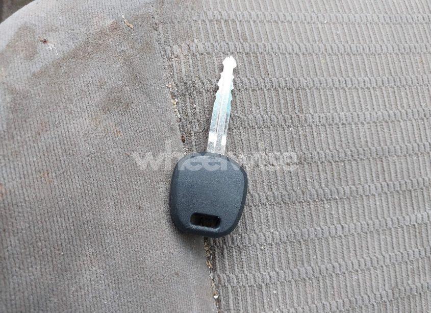Photo 11 of 2005 Toyota Camry LE (VIN 4T1BE32KX5U096743)