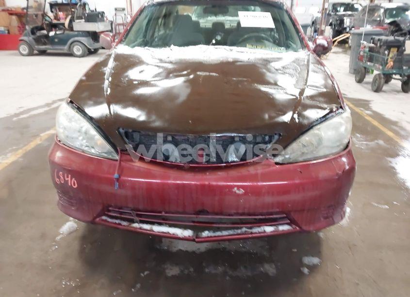 Photo 6 of 2005 Toyota Camry LE (VIN 4T1BE32KX5U096743)