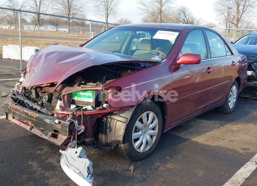 Photo 2 of 2005 Toyota Camry LE (VIN 4T1BE32KX5U388862)