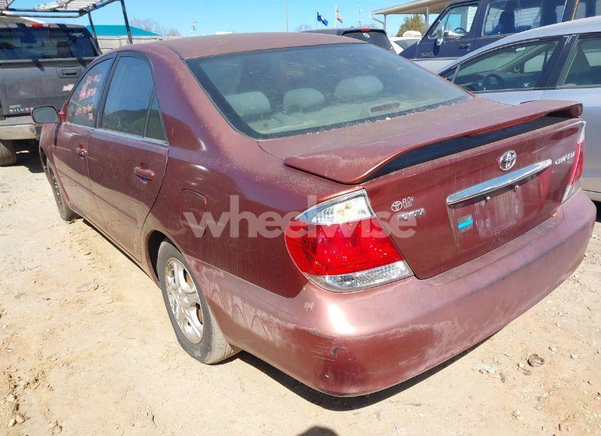 Photo 3 of 2005 Toyota Camry LE (VIN 4T1BE32KX5U393334)
