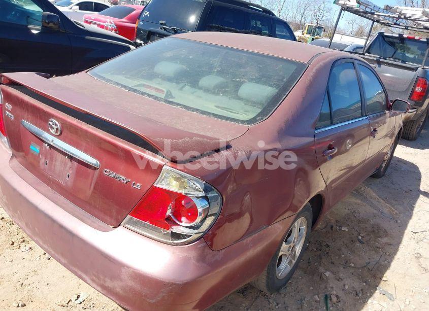 Photo 4 of 2005 Toyota Camry LE (VIN 4T1BE32KX5U393334)