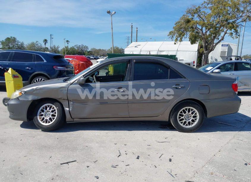 Photo 14 of 2005 Toyota Camry LE (VIN 4T1BE32KX5U533897)